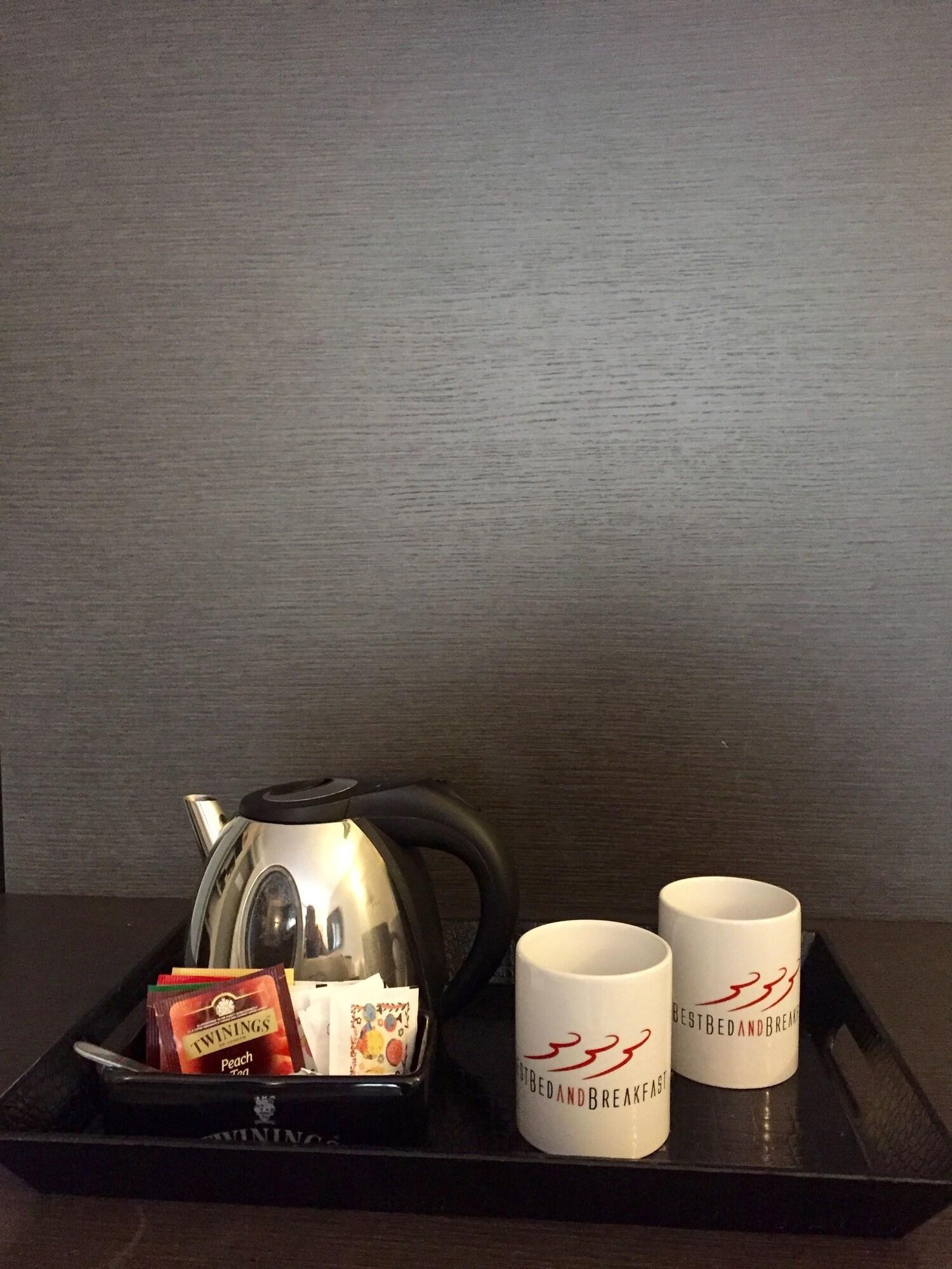 Pantheon Hotel 2*