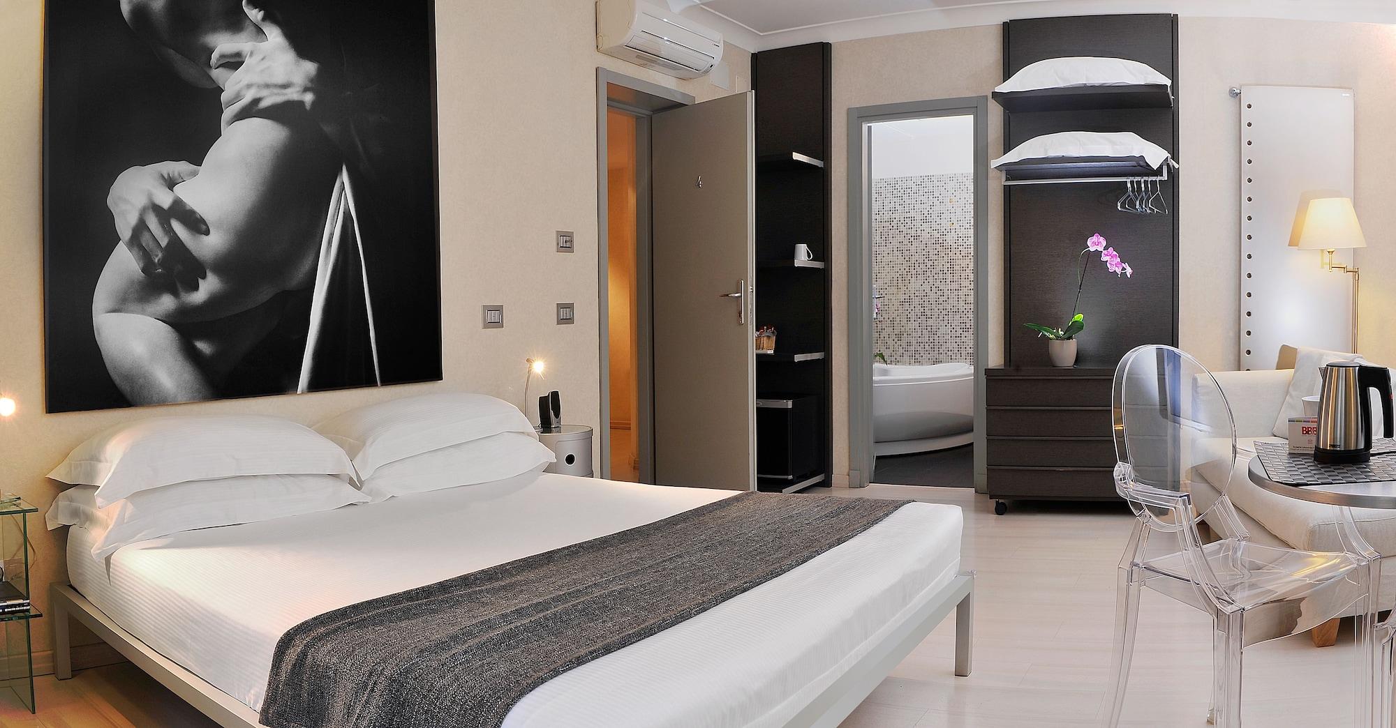 Pantheon Hotel